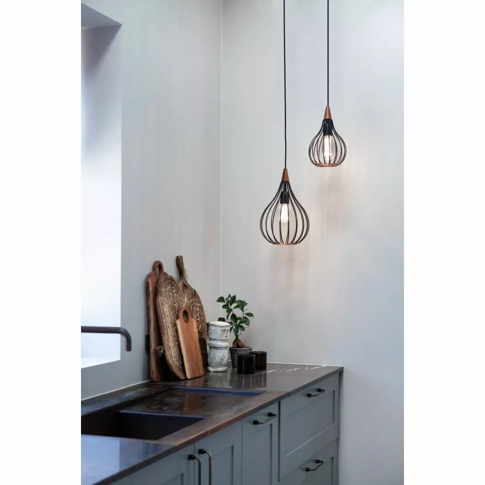 Halo Design DROPS Pendel Ø30 /sort/mørk-træ 5 Halo Design DROPS Pendel Ø30 /sort/mørk-træ - Billede 3
