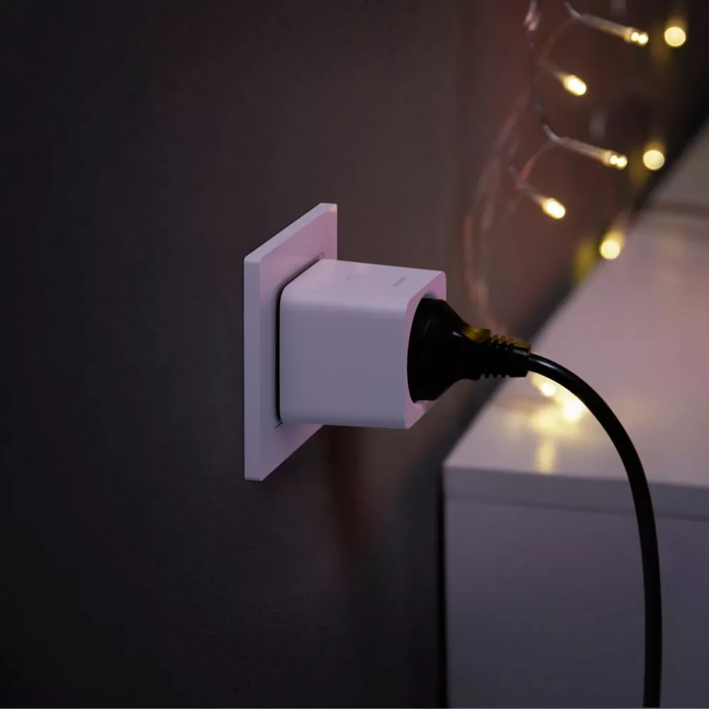 Philips Hue 1x Smart Plug - 929003050601 3 Philips Hue 1x Smart Plug - 929003050601